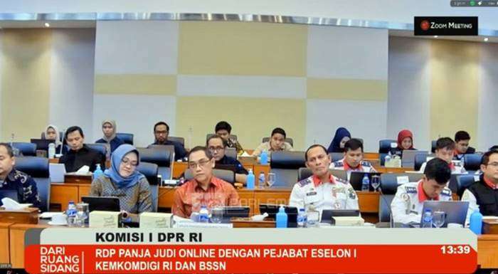 RDP Panja Judi Online Komdigi dan BSSN dengan Komisi I DPR RI. Foto: Screenshot YouTube Komisi I DPR RI