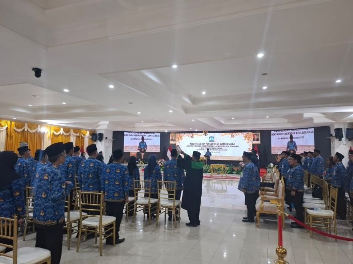 Lantik 21 ASN, Wali Kota Ingatkan ASN Pemkot Balikpapan Bisa Manfaatkan Momentum Pemindahan IKN