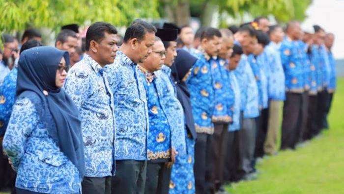 ASN - Foto ini diambil saat ASN di Pidie mengikuti HUT ke-52 Korpri di halaman Kantor Bupati Pidie, Rabu (29/11/2023). Aturan baru kini ASN kerja 3 hari di kantor