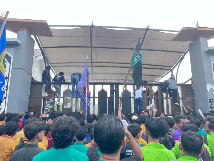 Mahasiswa Samarinda Tolak Program Makan Bergizi Gratis, Soroti Dampaknya terhadap Pendidikan