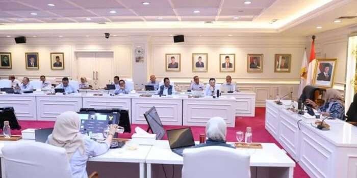 Ilustrasi pembahasan anggaran. Kementerian Pendayagunaan Aparatur Sipil Negara dan Reformasi Birokrasi (Kemenpan-RB) bertindak adaptif terhadap Instruksi Presiden Nomor 1 Tahun 2025 tentang Efisiensi Belanja dalam Pelaksanaan APBN dan APBD Tahun Anggaran 