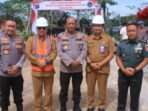 Kasdam VI/Mulawarman Brigjen TNI Ari Aryanto, S.E., M.I.P., menghadiri kegiatan Ground Breaking pembangunan SPPG Polda Kaltim yang berlangsung di Lapangan M. Jasin, Mako Satbrimob Polda Kaltim, Balikpapan, Selasa (18/02/2025). Foto: HO/Pendam VI/Mlw