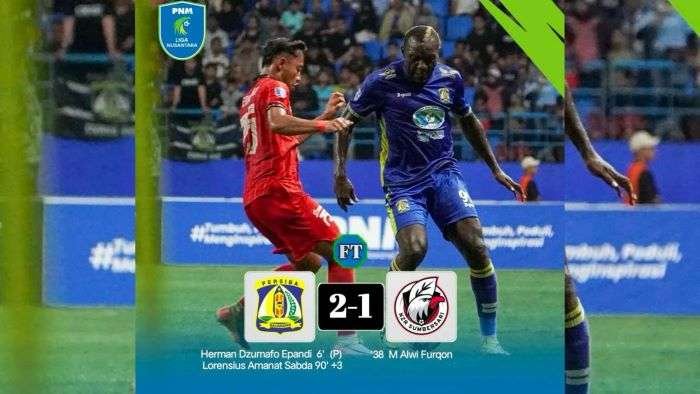 Persiba Balikpapan berhasil meraih kemenangan dramatis 2-1 atas NZR Sumbersari dalam pertandingan yang berlangsung sengit hingga menit-menit akhir di Stadion Batakan pada Rabu (19/2/2025) malam. Foto: Instagram @liga3.match.id