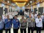 Polresta Balikpapan menggelar apel upacara serentak di berbagai sekolah tingkat SMA dan SMP se-Kota Balikpapan, pada Senin (17/2/2025). Foto: HO/Humas Polresta Balikpapan
