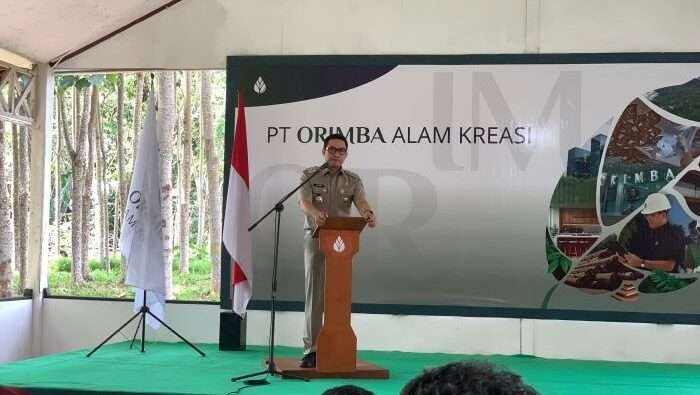 Wali Kota Samarinda, Andi Harun saat Giat di PT Orimba Alam Kreasi. Foto: BorneoFlash/Nur Ainunnisa