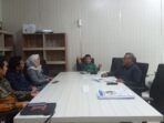 Anggota DPRD Kota Balikpapan, Taufik Qul Rahman dan Jafar Sidik saat menerima kunjungan DPRD Kabupaten Paser, di Kantor DPRD Balikpapan, pada hari Jumat (21/3/2025). Foto: BorneoFlash/Ardian