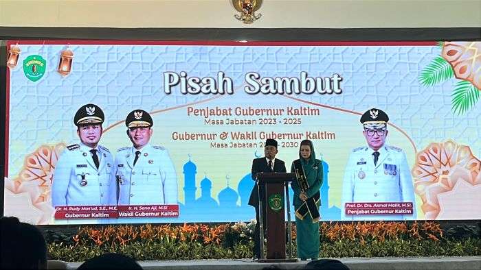 Gubernur Kaltim, Rudy Mas'ud saat Sambutan di Pisah Sambut. Foto: BorneoFlash/Nur Ainunnisa