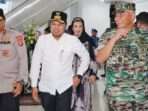 Gubernur Kaltim, Rudy Mas'ud saat tiba di Bandara Sultan Aji Muhammad Sulaiman Balikpapan. Foto: adpim/Ist