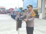 Kapolresta Balikpapan Kombes Pol Anton Firmanto, saat memimpin apel pagi di jajaran Polresta Balikpapan, Kamis (20/3/2024). Foto: HO/Humas Polresta Balikpapan