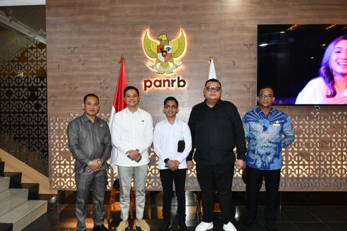 DPRD Kabupaten Paser Teruskan Tuntutan Ratusan PTT ke Pemerintah Pusat