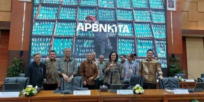 Sri Mulyani: Kebijakan Trump Picu Rupiah Melemah ke Rp 16.300 per Dolar AS