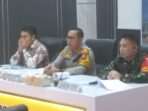 Ketua DPP PDIP sekaligus eks Komut PT Pertamina Basuki Tjahaja Purnama alias Ahok di Gedung KPK, Jakarta Selatan. (Foto: Rizki)