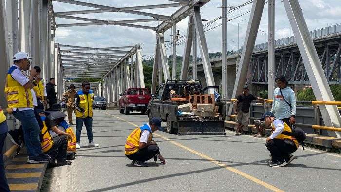Saat Uji Kelayakan Jembatan Mahakam I. Foto: BorneoFlash/Nur Ainunnisa