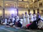 Salat tarawih bersama, dalam rangka peringatan Nuzulul Quran 1446 Hijriah, di Masjid Madinatul Iman, Balikpapan Islamic Center (BIC), pada Minggu (16/3/2025). Foto: BorneoFlash/Niken Sulastri