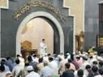 Wakil Gubernur Kaltim, Seno Aji dalam Safari Ramadhan Hari ke-9 di Masjid Raya Darussalam Samarinda. Foto: BorneoFlash/Nur Ainunnisa