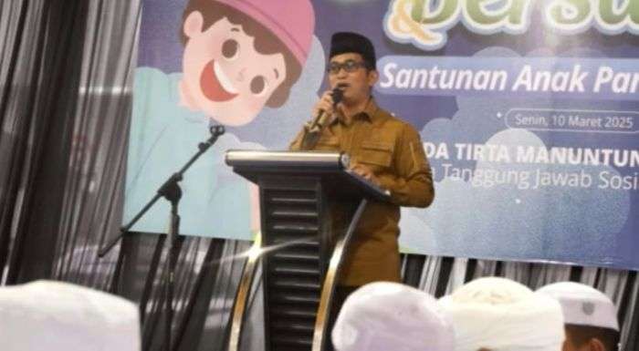 Wali Kota Balikpapan, H. Rahmad Mas'ud Saat Kegiatan buka puasa bersama di Halaman Kantor PTMB, pada hari Senin (10/3/2025). Foto: BorneoFlash/Niken Sulastri