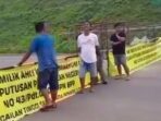 Jalan Tol Ibu Kota Nusantara (IKN) yang sempat diblokir oleh warga pada Selasa (24/3/2025), kini telah dibuka kembali untuk umum. Foto: Tangkapan Layar Video Pengendara
