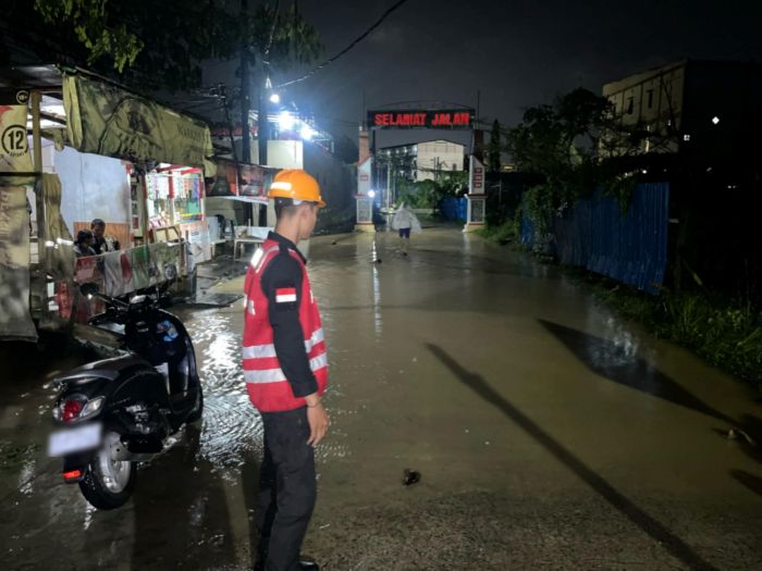 Antisipasi Banjir, Brimob Polda Kaltim Intensifkan Patroli Sungai di Balikpapan