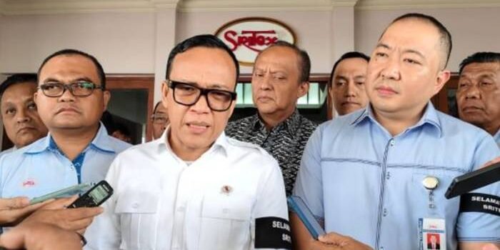 Wamenaker Soroti Aksi Demo Pengemudi Grab, Janjikan Aturan Baru yang Lebih Berpihak