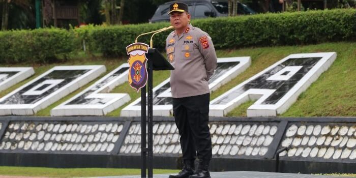 Kapolda Kalimantan Timur Irjen Pol Endar Priantoro, S.H., S.I.K., C.F.E., M.H., Pimpin Apel Kesiapsiagaan Jelang PSU, pada Rabu (9/4/2025). Foto: HO/Humas Polda Kaltim