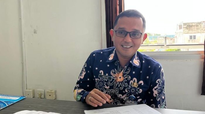 Kepala Bidang Perlindungan Anak DP3AKB Balikpapan, Umar Adi, Sekretaris DP3AKB Balikpapan. Foto: BorneoFlash/Niken Sulastri