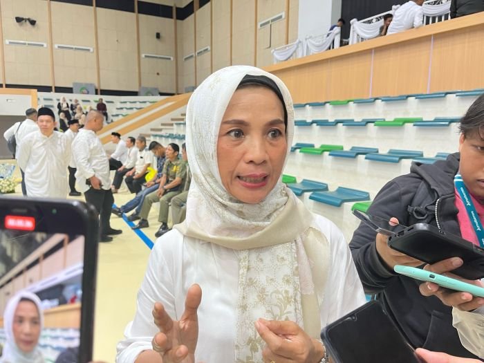 Pemkot Samarinda Berupaya Tertibkan PKL yang Menggunakan Drainase untuk Berjualan