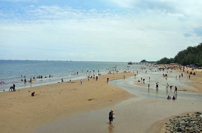 Pantai Segara Sari Manggar. Foto: BorneoFlash.com/Niken Sulastri