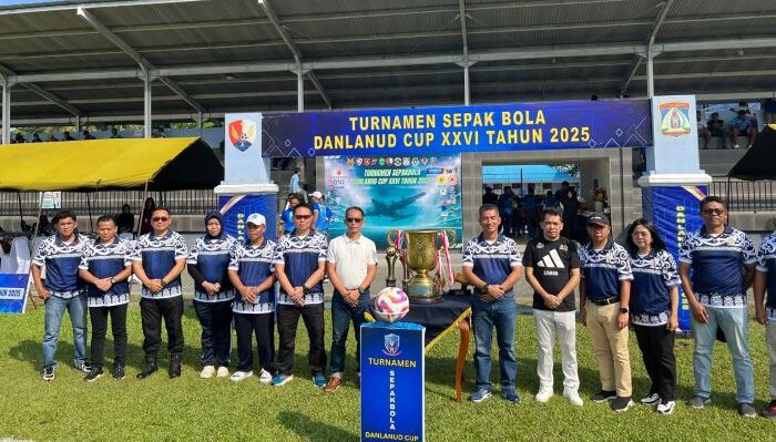 Pembukaan Danlanud Cup ke-XXVI Tahun 2025 di Lapangan Bima Sakti, Lanud Dhomber, pada Sabtu (19/4/2025). Foto: BorneoFlash/Niken Sulastri