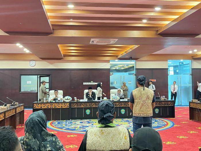 Gubernur Kaltim Siap Tindak Tegas Konflik Tambang di Muara Kate: “Jika Diperlukan, Izin Dicabut”
