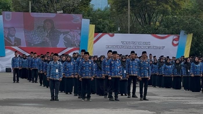 Upacara Peringatan Hari Otda ke-XXIX, di Halaman Balikpapan Sport Convention Center (BSCC)/DOME, Jumat (25/4/2025). Foto: BorneoFlash/Niken Sulastri
