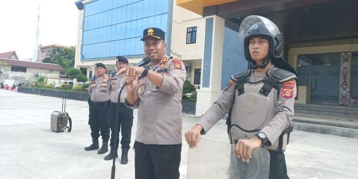 Wakapolresta Balikpapan AKBP Hendrik EB, SH, SIK, Saat Membuka Latihan Peningkatan Kemampuan (Latpuan) bagi seluruh personel, Rabu (23/4/2025). Foto: HO/Humas Polresta Balikpapan