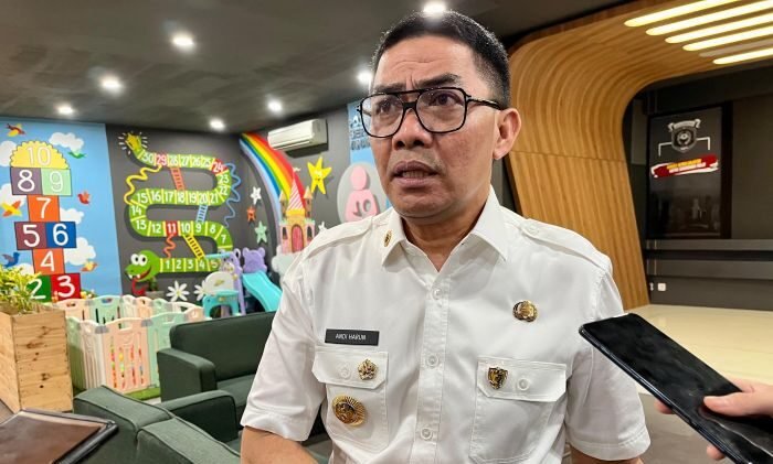 Wali Kota Samarinda Andi Harun memaparkan strategi pengembangan sistem parkir non-tunai berbasis kartu berlangganan. Foto: BorneoFlash/Nur Ainunnisa