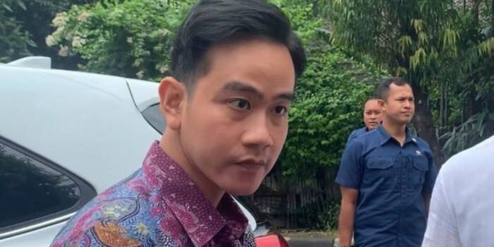 Usulan Purnawirawan Copot Gibran, Feri Amsari: DPR dan MK Penentunya