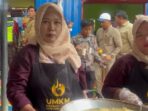 Yuli, Warga RT 36 memanfaatkan gas metan untuk berjualan gorengan. Foto: BorneoFlash/Niken Sulastri