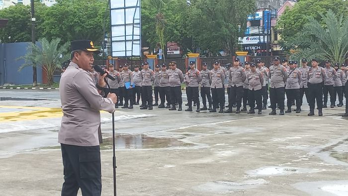 Apel konsolidasi pengamanan Kunjungan Tamu VVIP Apel yang berlangsung di halaman Mapolresta, pada Sabtu (17/5/2025). Foto: HO/Humas Polresta Balikpapan