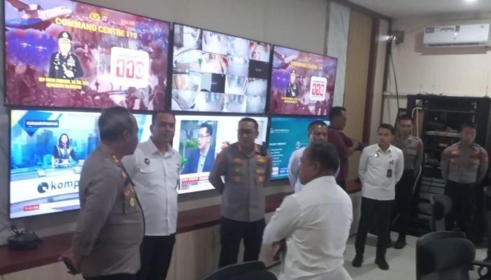 Deputi Bidang Koordinasi Politik Dalam Negeri Kemenko Polhukam RI, Purn. Mayjen TNI Heri Wiranto, melakukan kunjungan kerja ke Polresta Balikpapan, pada sabtu (10/5/2025). Foto: HO/Humas Polresta Balikpapan