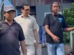Direktur Utama PTMB, Dr. Yudhi Saharuddin, M.M., bersama Supervisor Distribusi Wilayah 4, Didik, turun langsung ke permukiman RT 37 Gunung Bugis Balikpapan. Foto: HO/PTMB