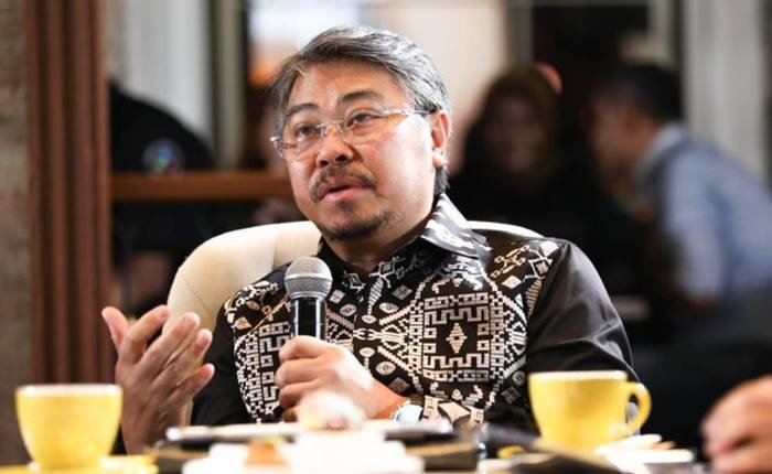 Foto: Direktur Utama Pertamina New & Renewable Energy, John Anis menyampaikan paparan dalam Coffee Morning CNBC Indonesia di Jakarta, Jumat (16/5/2025). (Tri Susilo)