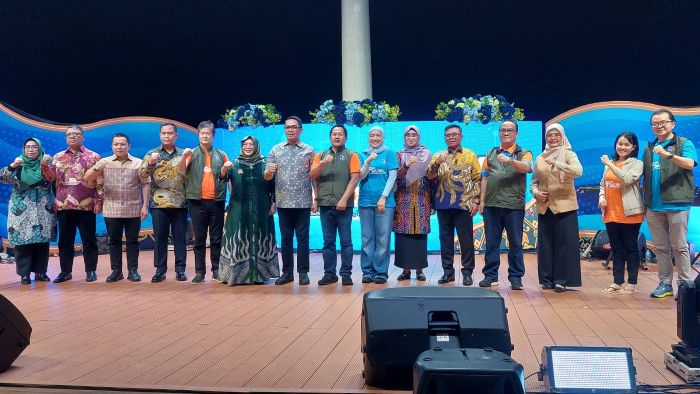 Wali Kota Samarinda, Andi Harun, menyampaikan sambutan pada acara Gala Dinner HUT ke-53 REI. Foto: BorneoFlash/Nur Ainunnisa