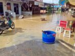 Genangan air di permukiman warga di RT 8 dan RT 29, Kelurahan Api-Api, Kecamatan Bontang Utara, Senin (12/5/2025). Foto: BorneoFlash/Ist