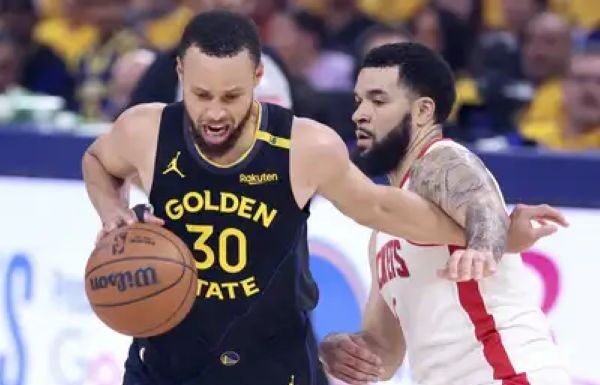 Stephen Curry and Fred Van Vleet In Playoff. Foto: dok.NBA