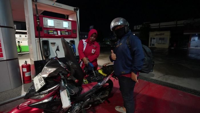 Jam operasional di enam SPBU terpilih di Kalimantan resmi beroperasi mulai pukul 05.00 WITA, mulai Senin (26/5/2025). Foto: HO/PT Pertamina Patra Niaga
