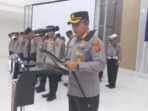 Kapolresta Balikpapan, Kombes Pol Anton Firmanto, SH, SIK, MSi, memberikan instruksi tegas kepada seluruh jajaran untuk “all out” mendukung Operasi Pekat II Mahakam 2025. Foto: HO/Humas Polresta Balikpapan