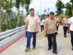 Kepala Otorita IKN, Basuki Hadimuljono saat mendampingi Menteri PKP, Maruarar Sirait, dalam peninjauan sejumlah lokasi pembangunan hunian di kawasan IKN. Foto: HO/Humas Otorita IKN