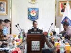 Mendagri Muhammad Tito Karnavian Dalam Rapat Koordinasi Percepatan Realisasi APBD 2025 yang digelar secara virtual dari Kantor Pusat Kemendagri, Jakarta, Kamis (8/5/2025). Foto: Kemendagri