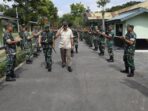 Menteri Pertahanan Republik Indonesia, Letjen TNI (Purn) Sjafrie Sjamsoeddin, Saat melakukan kunjungan kerja ke Rindam VI/Mulawarman di Banjarbaru, Kalimantan Selatan (Kalsel), pada Jumat (02/05/2025). Foto: HO/Pendam VI/Mlw