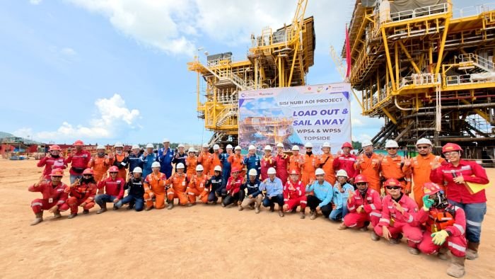PHM menggelar seremoni sail away tahap kedua untuk topside platform WPN7 dan WPN8 dalam Proyek Sisi Nubi AOI (SNB AOI) di lapangan milik PT Meindo Elang Indah di Tanjung Pinang, Kepulauan Riau, pada 6 Mei 2025. Foto: HO/PHM