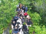 Para Aparatur Sipil Negara (ASN) dan Non-ASN di Ibu Kota Nusantara (IKN) berpartisipasi dalam program “Jelajah Keindahan Nusantara” yang diinisiasi oleh komunitas #HealingdiIKN, pada hari Senin 12 Mei 2025. Foto: BorneoFlash/IST