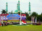 Pemkab Kutai Timur menggelar Upacara Peringatan Hari Pendidikan Nasional (Hardiknas) 2025 di Lapangan Kantor Bupati Kutim, Bukit Pelangi, Sangatta, pada Jumat (2/5/2025). Foto: IST/HumasPRO