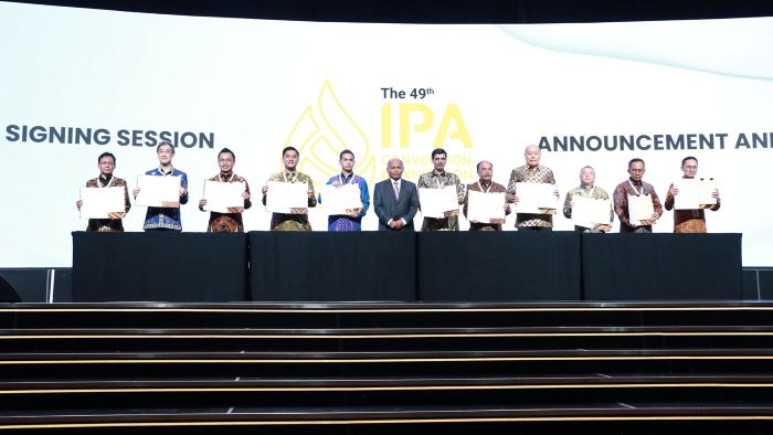 Penandatanganan perjanjian Jual Beli Gas (PJBG) dengan Grup PLN pada perhelatan The 49th Indonesian Petroleum Association (IPA) Convention & Exhibition di ICE BSD, Tangerang, Selasa (20/05/2025). Foto: HO/PHI